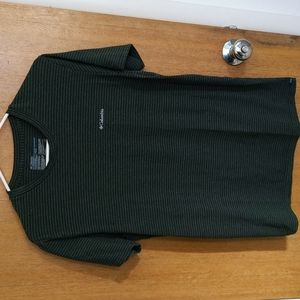 Men's Columbia size medium Green striped T